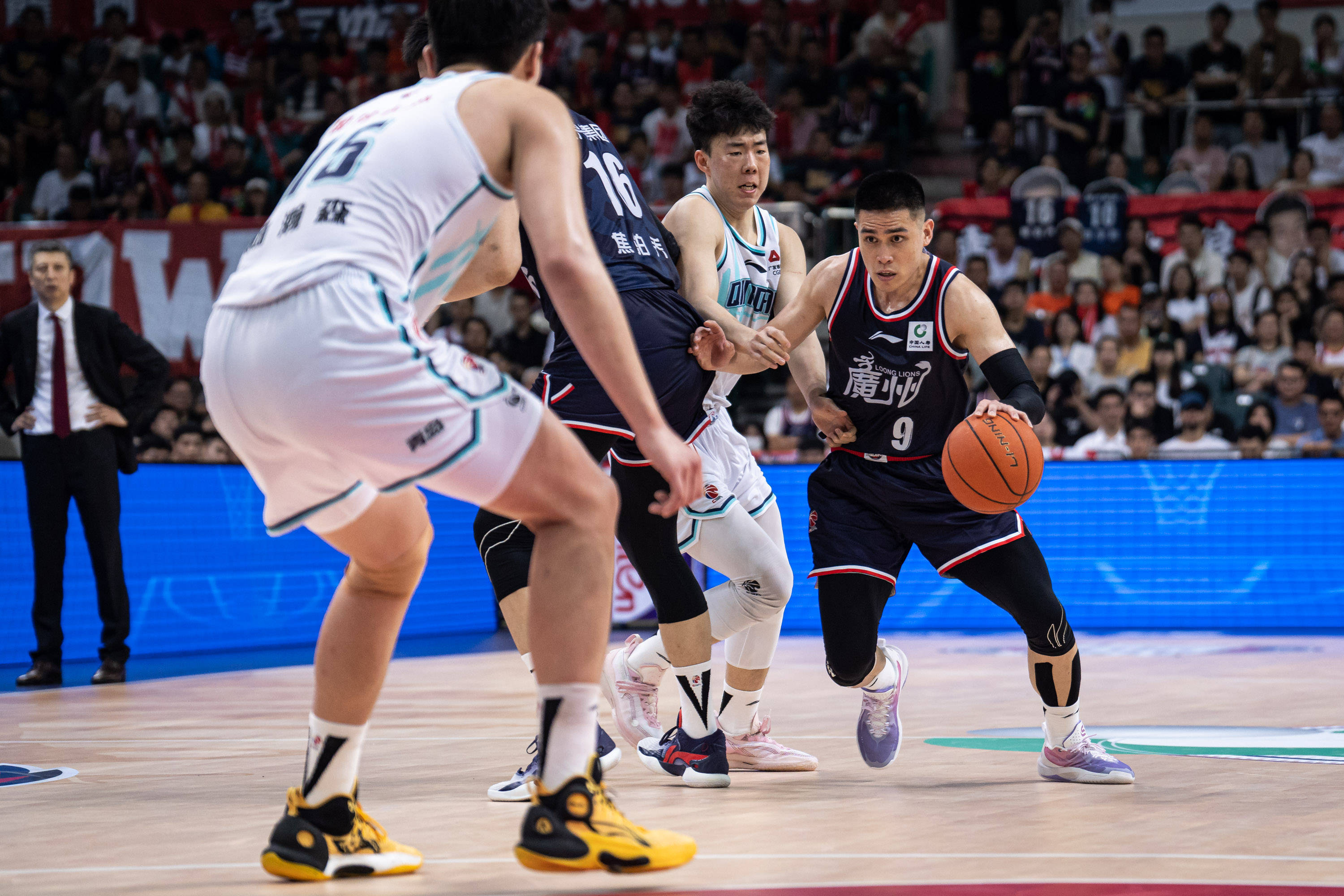 事业做出的 事业做出的