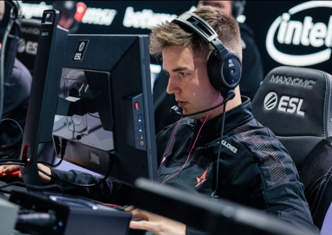 他充分理解 他充分理解