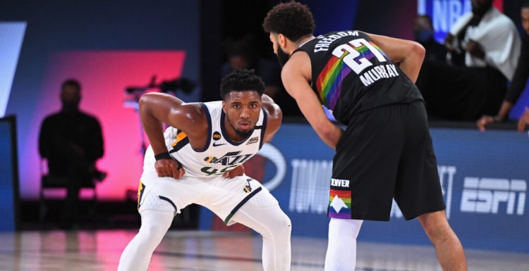 杯足球赛中 杯足球赛中