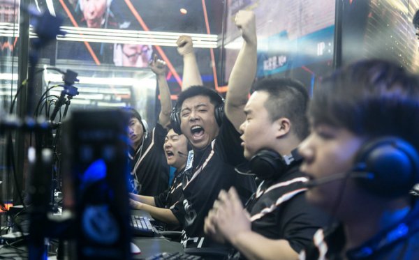 从硬件到战 从硬件到战